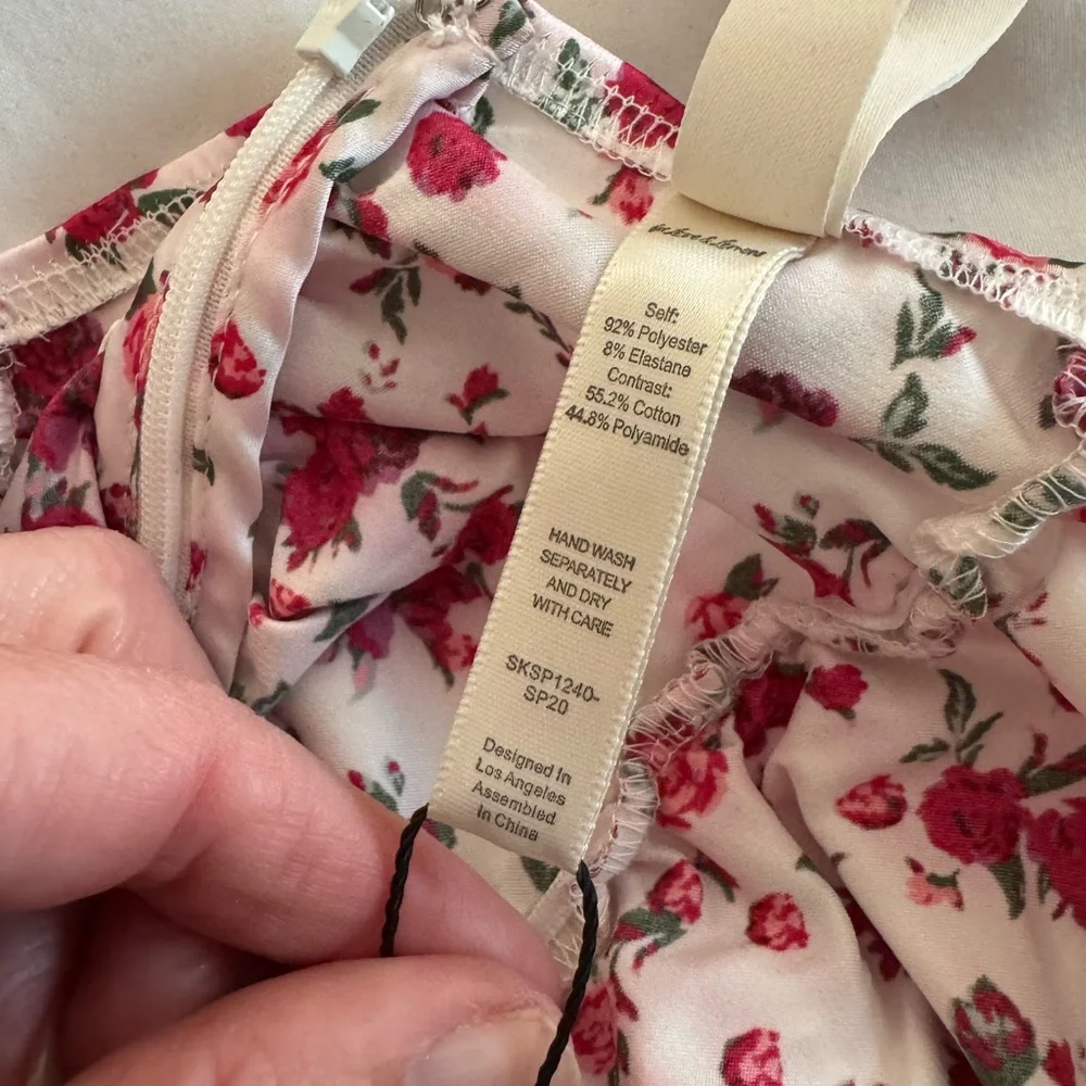 NWT For Love & Lemon White & Pink floral pink puff sleeve dresss - Picture 6 of 6